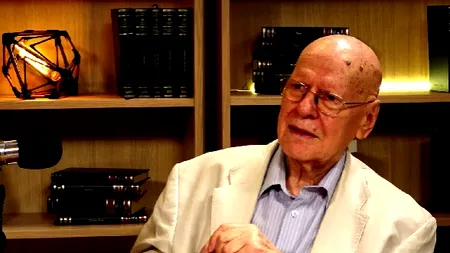 Sicriul cu trupul lui RĂZVAN THEODORESCU a fost depus la Clubul Academicienilor