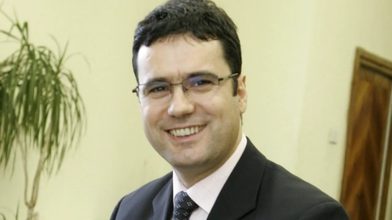 Remus Pricopie, ministrul Educației în GUVERNUL PONTA II, a fost consilierul Ecaterinei Andronescu