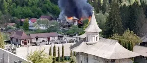 Un incendiu puternic a izbucnit lângă Mănăstirea Voroneț, din județul Suceava. Există pericolul extinderii focului