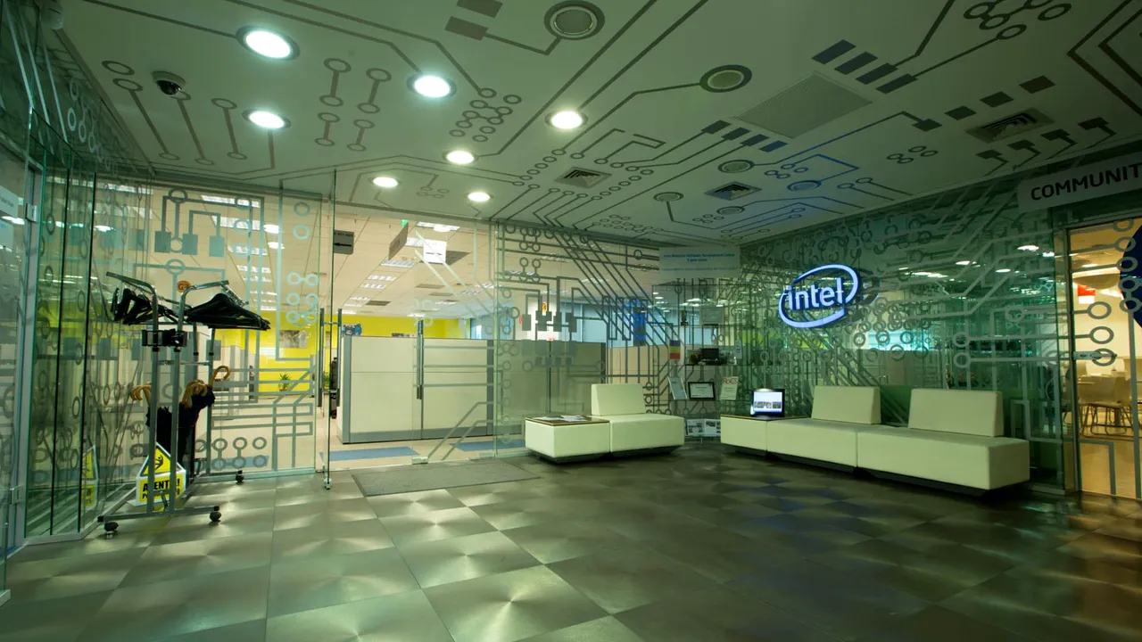 Un gigant IT închide birourile de la București: 150 de angajați, puși pe liber