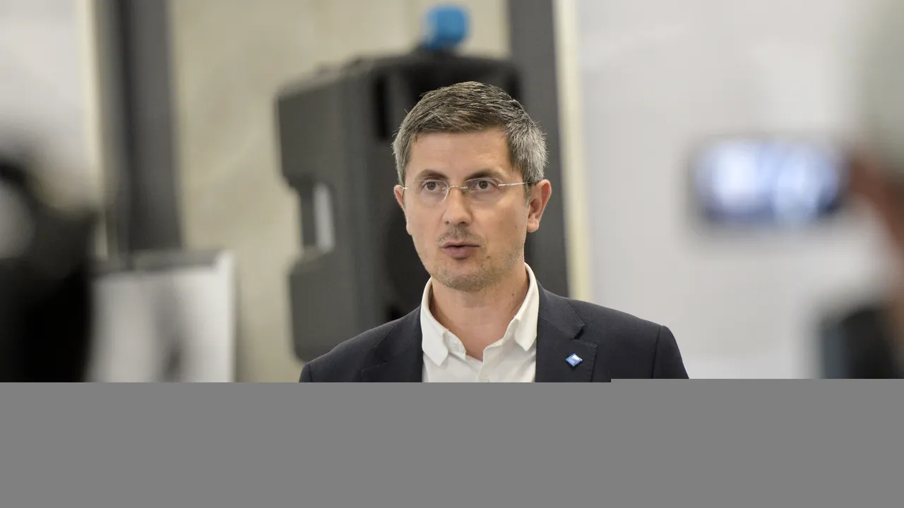 USR a strâns cele 500.000 de semnături pentru „Fără penali în funcții publice