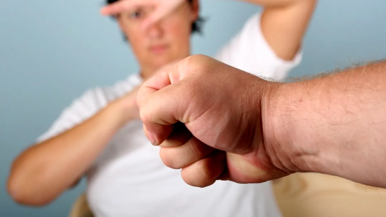 ROMÂNUL din Italia care și-a ucis soția pentru că NU SPĂLASE VASELE a fost condamnat. Ce PEDEAPSĂ a primit

