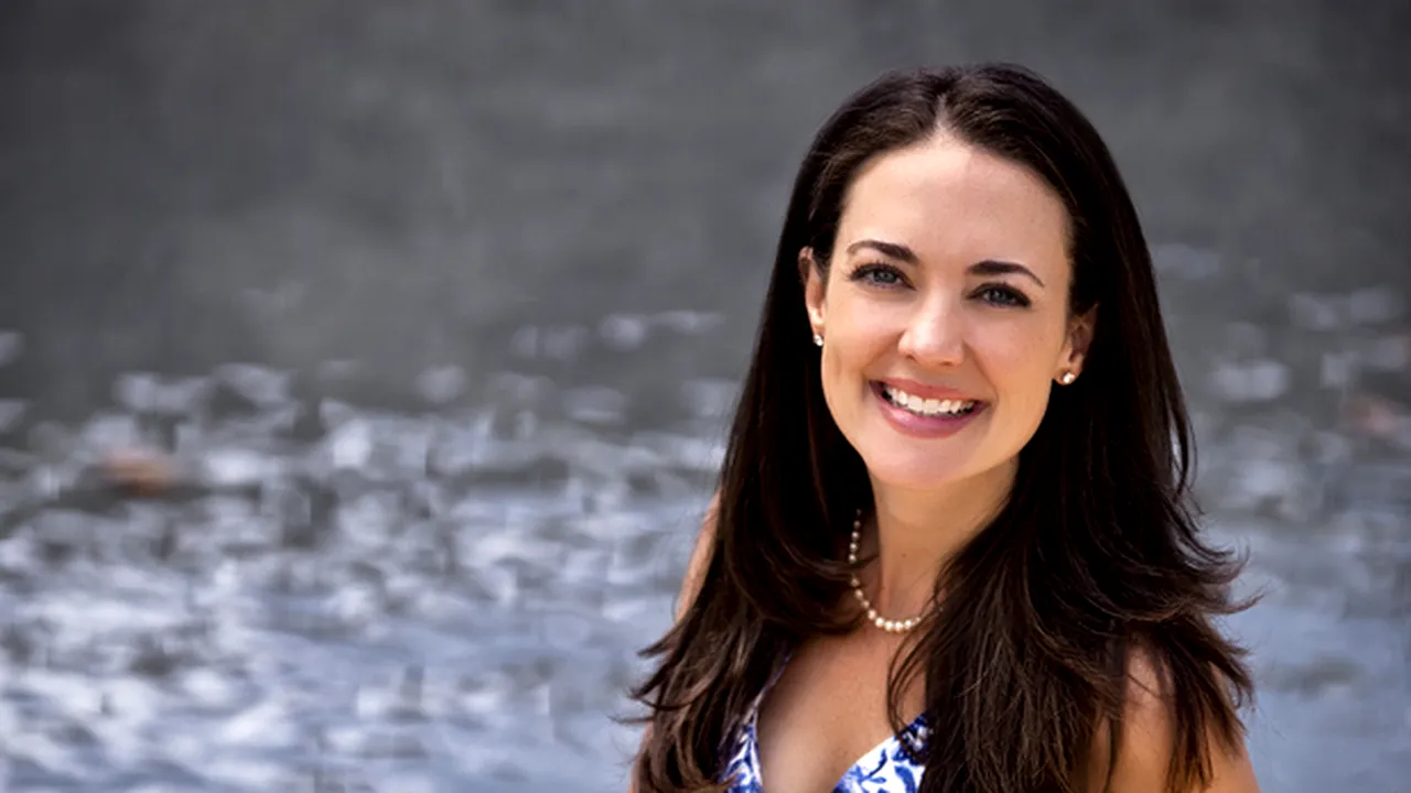 Obiectul banal pe care o tânără antreprenoare l-a transformat într-un accesoriu care acum îi aduce 100 de milioane de dolari
