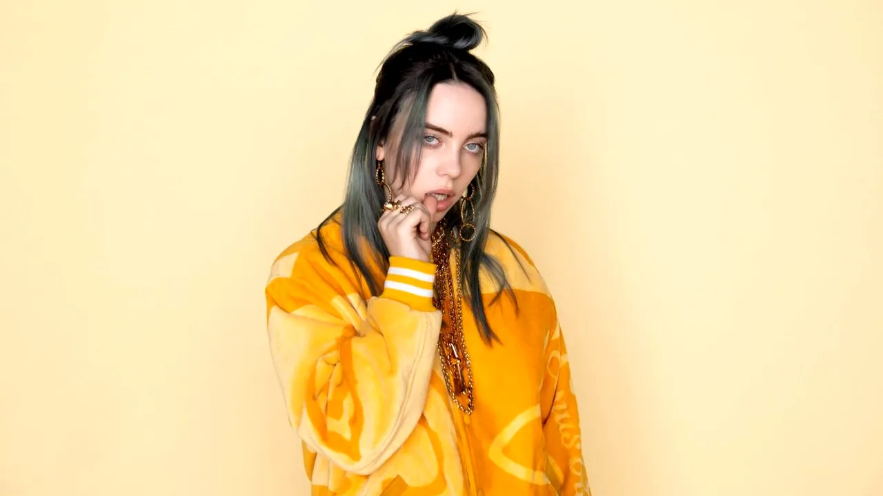 Billie Eilish spune că pornografia i-a „distrus creierul