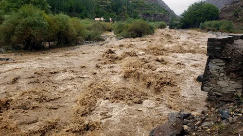 Inundații grave în Afganistan. Talibanii anunță cel puțin 180 de morți