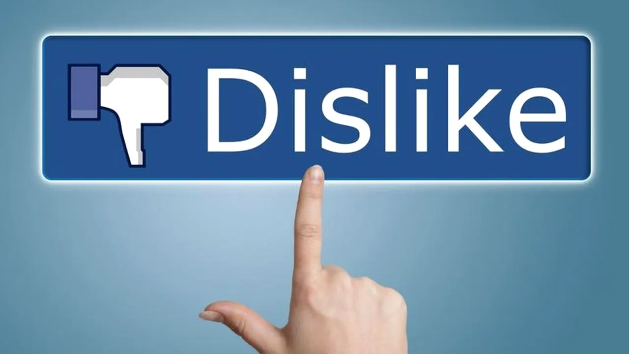Rețeaua Facebook CEDEAZĂ pentru a doua oară în mai puțin de o săptămână