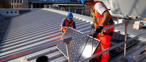 VIDEO: Cum arată cel mai mare pod din lume alimentat cu energie solară