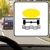Puțini șoferi pot răspunde la această întrebare: Ce anunță indicatorul rutier din imagine, de fapt?