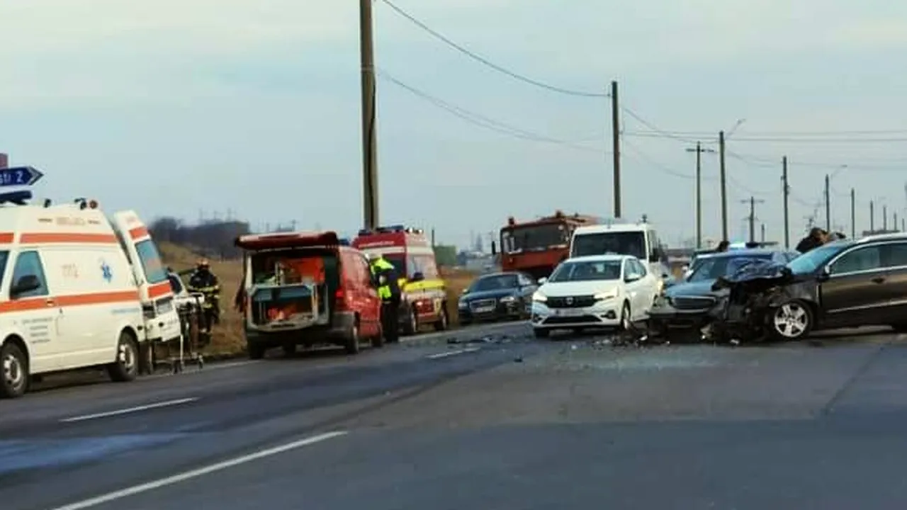 Accident GRAV pe DN1. O victimă a rămas încarcerată