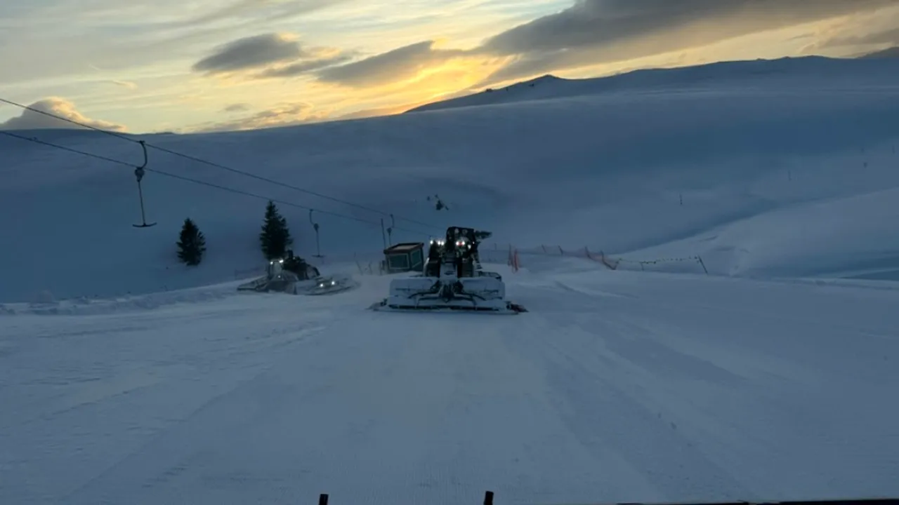 La Sinaia s-ar putea schia și de 1 Mai. Pârtiile rămân deocamdată deschise la cota 2000