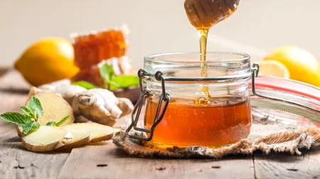 Producția de miere de salcâm, cu cel puțin 50% mai mică, anul acesta. Prețurile cresc la acest aliment apicol