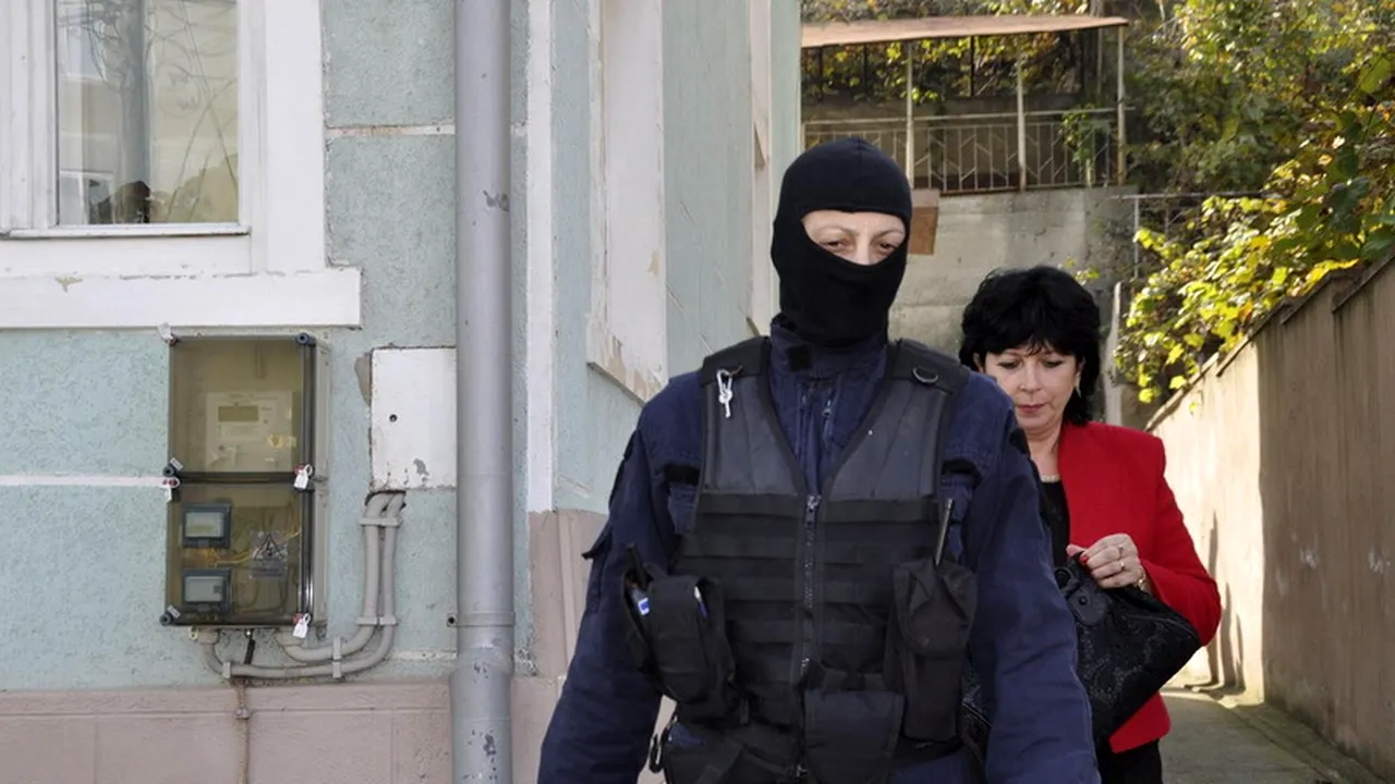 Prim-procurorul Parchetului Judecătoriei Orșova, trimis în judecată pentru trafic de influență