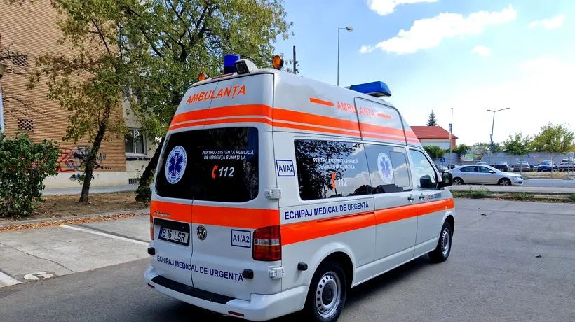 Accident rutier în Buzău. O fetiță de 7 ani, dusă de URGENȚĂ la spital / Tânăr în stare gravă după ce s-a răsturnat cu un Audi pe șoseaua de centură