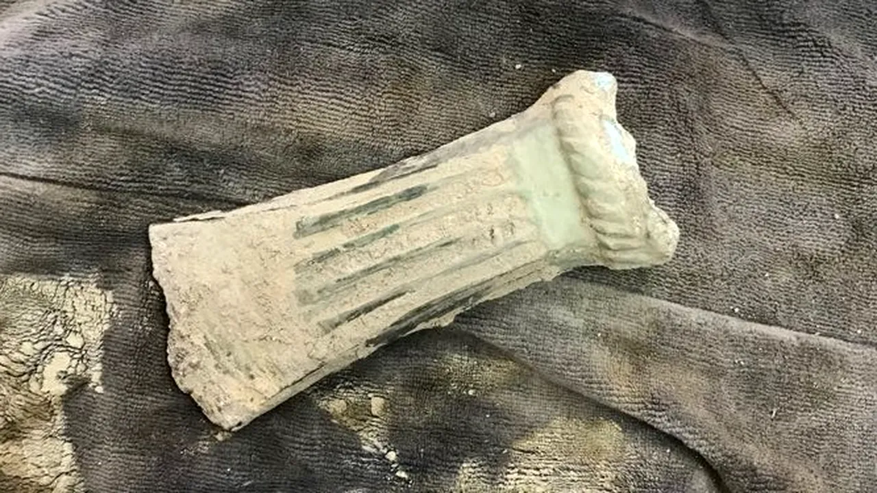 Descoperire incredibilă în albia unui râu din Prahova. Este vechi de 3.500 de ani