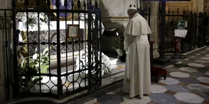 <span style='background-color: #0d0089; color: #fff; ' class='highlight text-uppercase'>EXTERNE</span> Papa Francisc a anunțat canonizarea primului sfânt MILENIAL