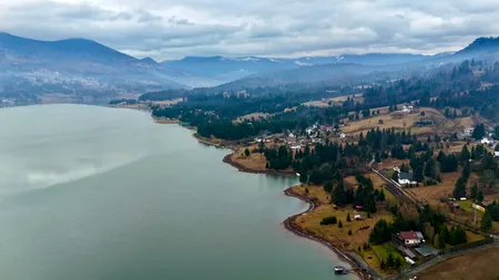 Stațiunea climatică din România unde găsești cazare de la 160 lei/noapte. Turiștii pot inspira un aer pur