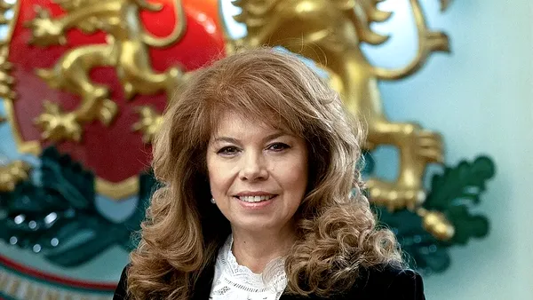 Bulgaria își alege duminică președintele. Fosta jurnalistă Iliana Iotova, favorită în sondaje, pe fondul tensiunilor provocate de războiul din Ucraina