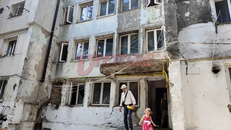 Mai rău ca în Ferentari! În ce condiții trăiesc locatarii unui bloc din Vaslui