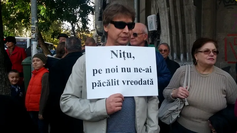 Proteste în București, după revocarea procurorului DNA care l-a anchetat pe Dragnea. VIDEO