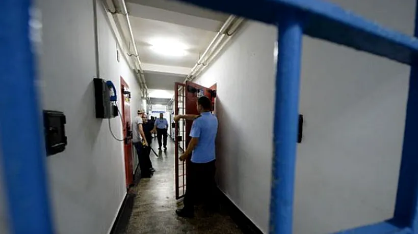 Unul dintre cei trei deținuți eliberați din greșeală la Giurgiu încă nu a fost găsit. Bărbații erau condamnați pentru tâlhării și violuri