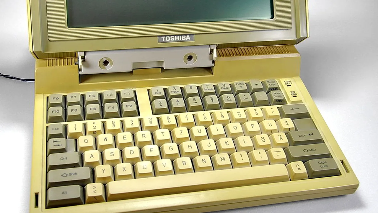Toshiba iese oficial de pe piața laptopurilor, după 35 de ani de activitate. Divizia, achiziționată de cei de la Sharp