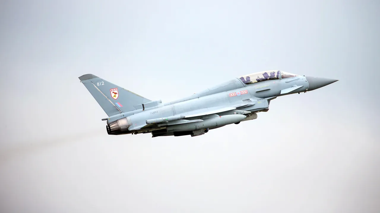 Două avioane de luptă rusești au fost interceptate în apropierea României