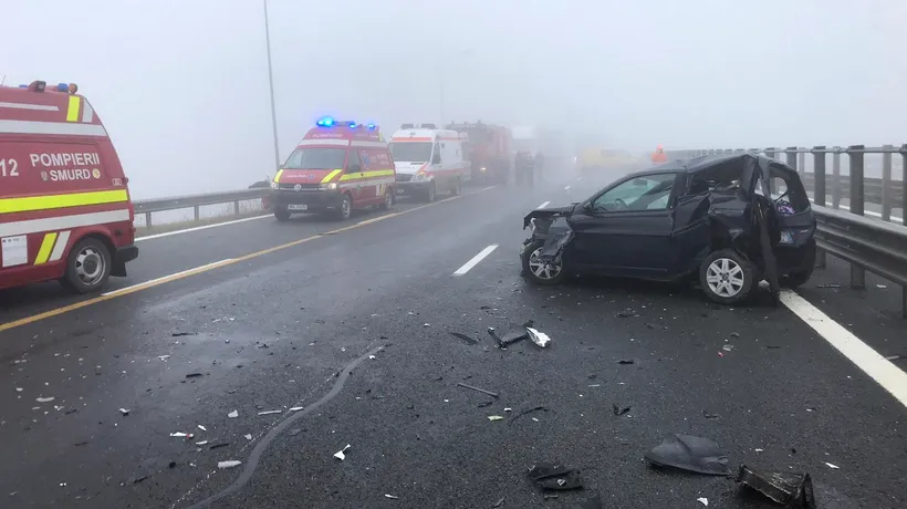 Accident în lanț pe Autostrada Transilvania. Trei persoane, inclusiv o fetiță de 10 ani, rănite