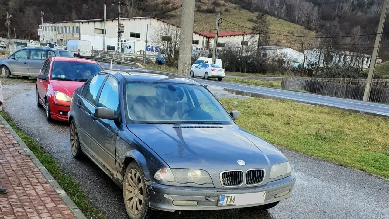 BMW fără frâne, oprit în trafic de inspectorii RAR. Unde s-a petrecut totul