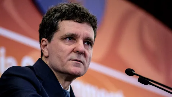 Societatea Timișoara îi solicită lui Nicușor Dan sprijin pentru Ilie Bolojan în disputa cu Partidul Social Democrat