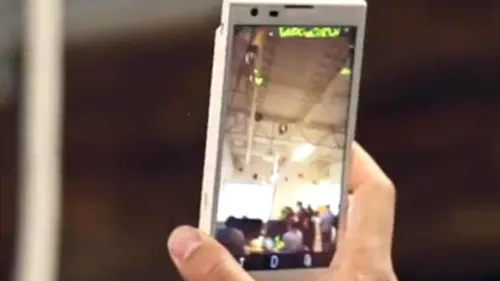 Google a prezentat prototipul primului smartphone cu senzori 3D. VIDEO