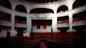 35 de ani de la primele ALEGERI prezidențiale și parlamentare libere din România. Cine au fost deputații și senatori aleși în Duminica Orbului