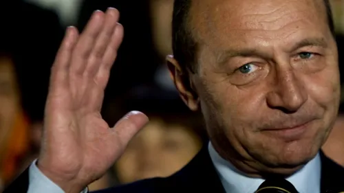 Băsescu: Dragnea, un analfabet economic. Tudose să-i spună „Stop joc sau să demisioneze