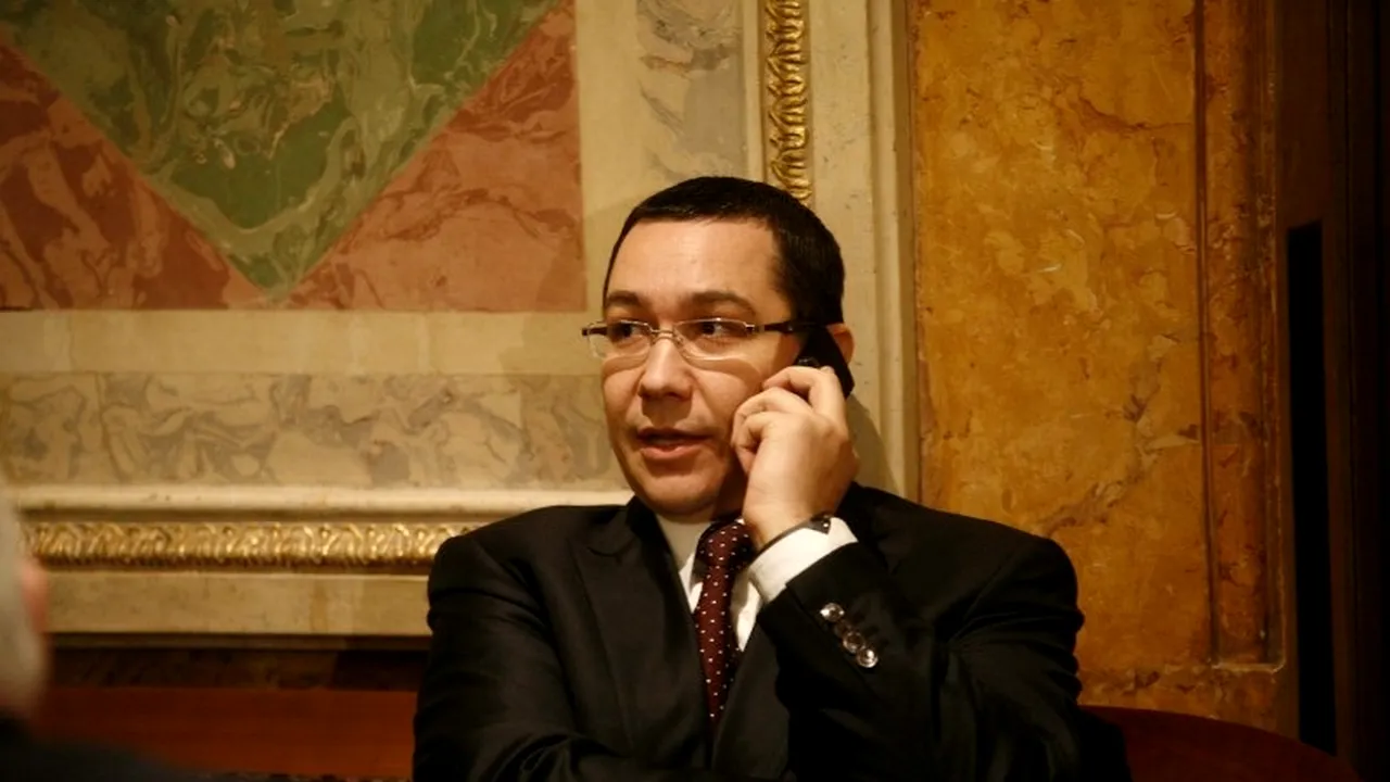 De ce ține Victor Ponta pe telefonul său mobil această poză „compromițătoare