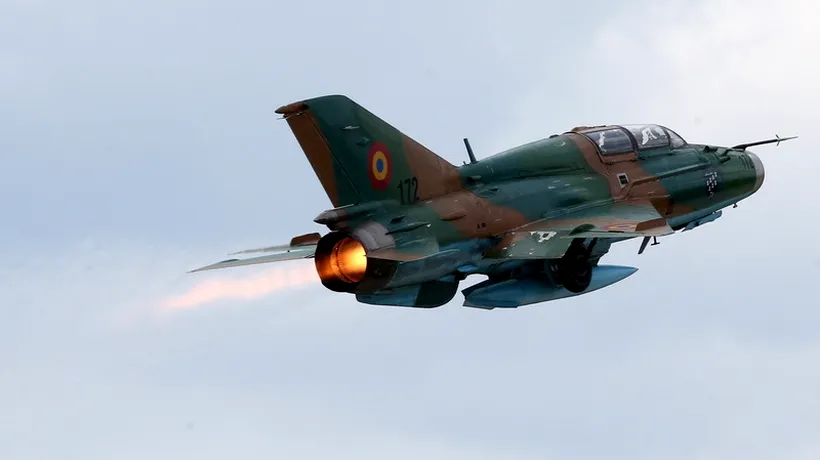 Incident aviatic cu un avion al Armatei Române: rezervoarele suplimentare ale unui MiG-21 s-au desprins de avion