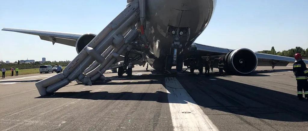 Incident grav pe Aeroportul Băneasa! Un avion cu o „misiune specială” a aterizat cu trenul rupt! La bord erau 84 de pasageri / Primele declarații! - FOTO/VIDEO