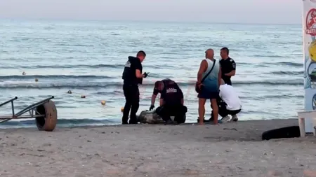 Marea Neagră scoate la mal fiarele RĂZBOIULUI din Ucraina. Un booster de rachetă ruginit a eșuat pe plaja Venus-Saturn