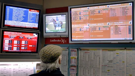 FIFA a extins la nivel mondial suspendarea a 58 de jucători și oficiali chinezi