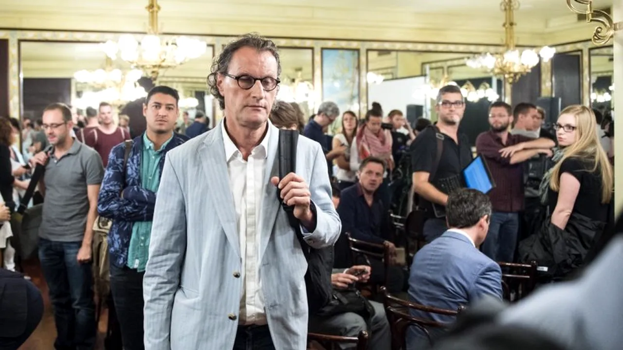 O vară fierbinte. Scandaluri cu selfie-uri nud în politica din Elveția