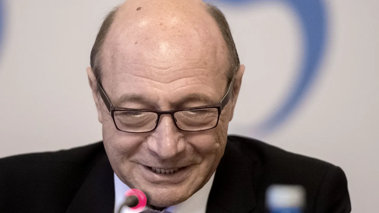 Băsescu: Mi-a plăcut de Dăncilă. Vorbea astăzi precis, ca un om de partid