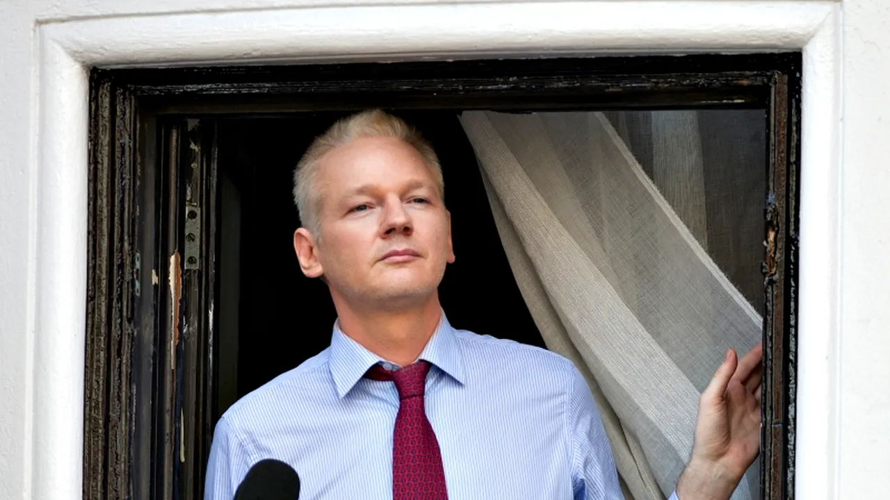 Julian Assange scapă de acuzațiile de agresiune sexuală, din Suedia