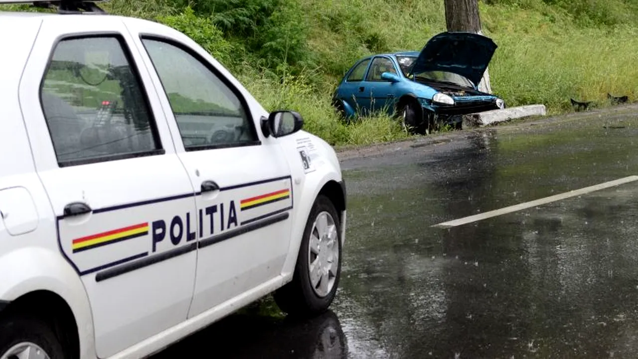 Accident provocat de un bărbat băut, care conducea fără permis o mașină neînmatriculată