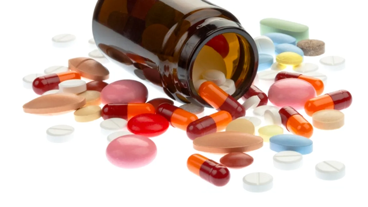 Raed Arafat: Căutăm soluții pentru aducerea în țară a medicamentelor ieftine, dar foarte cerute