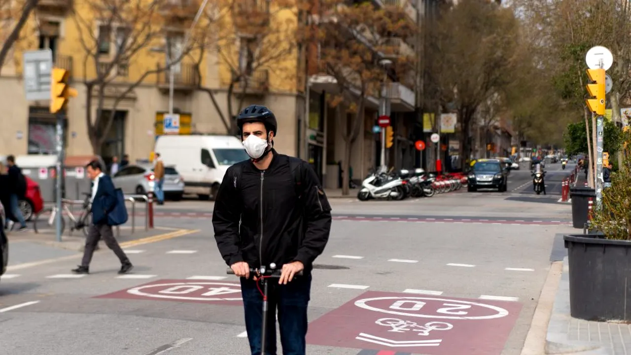 CORONAVIRUS. Țara europeană în care măștile vor deveni obligatorii chiar și pe stradă