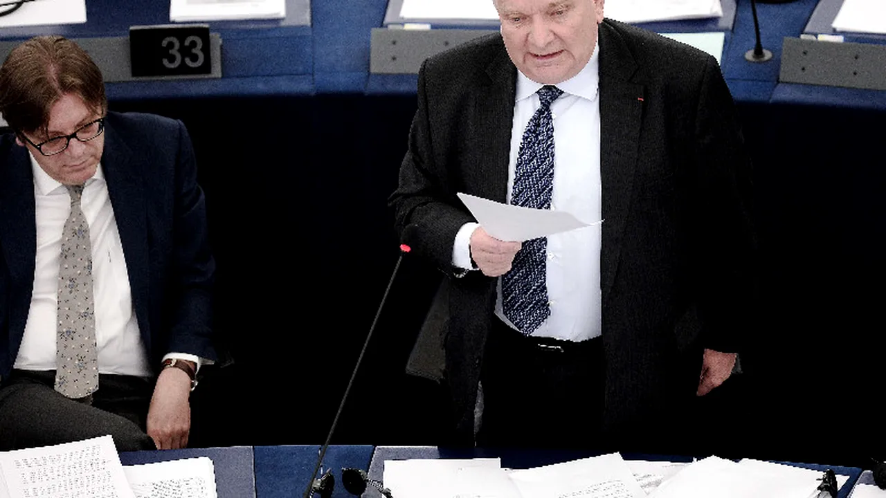 Președintele Popularilor Europeni, despre scandalul ofițerului acoperit: Victor Ponta trebuie să clarifice urgent acuzațiile. Poporul român are dreptul să știe adevărul