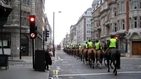 JOCURI OLIMPICE 2012: Armata ar putea amplasa rachete pe acoperișurile clădirilor din Londra pentru Olimpiadă