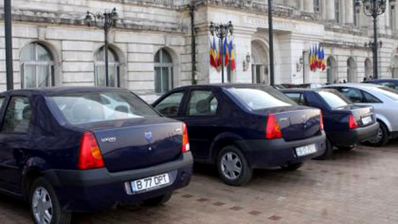 Deputații au aprobat ca șefii lor să-și folosească mașina de serviciu și în vacanța parlamentară