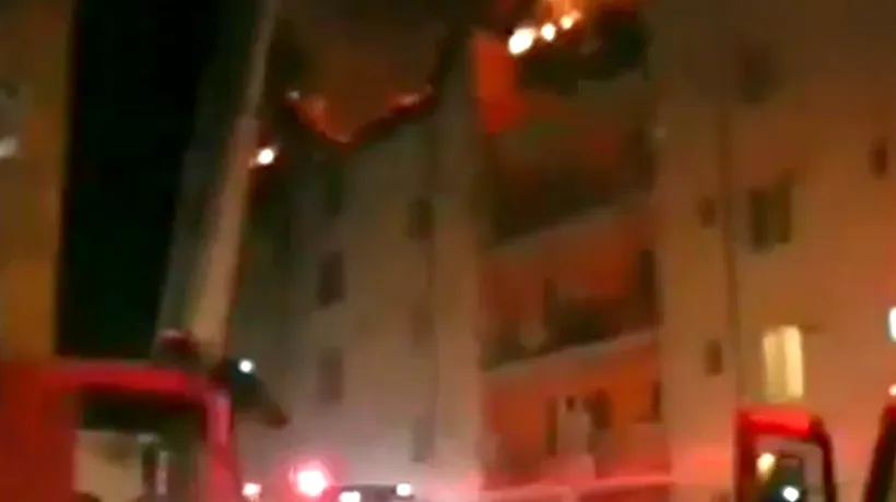 Incendiu în Bistrița: 130 de locatari ai unui bloc, evacuați