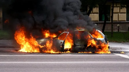 O explozie puternică s-a produs în apropierea unei clădiri guvernamentale din Donețk