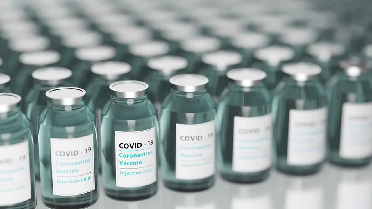 Bulgaria va reduce de la 6 la 3 luni termenul pentru administrarea dozei booster de vaccin anti-COVID