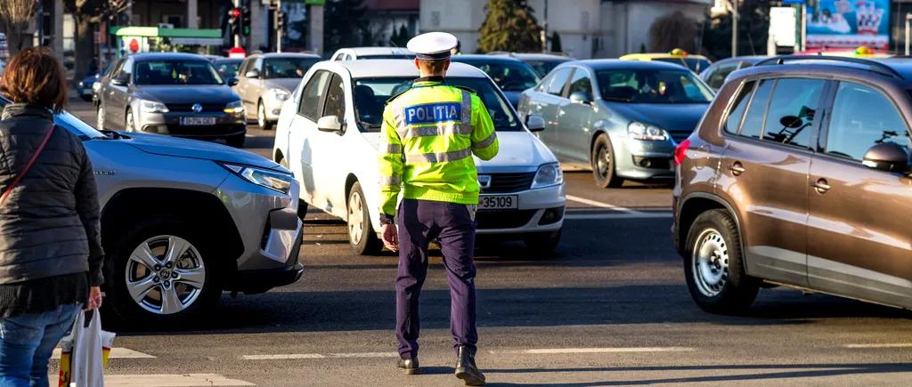 TATĂL copilului de 10 ani, filmat în timp ce conduce o mașină, REȚINUT de polițiști. Acesta a încredințat autoturismul minorului